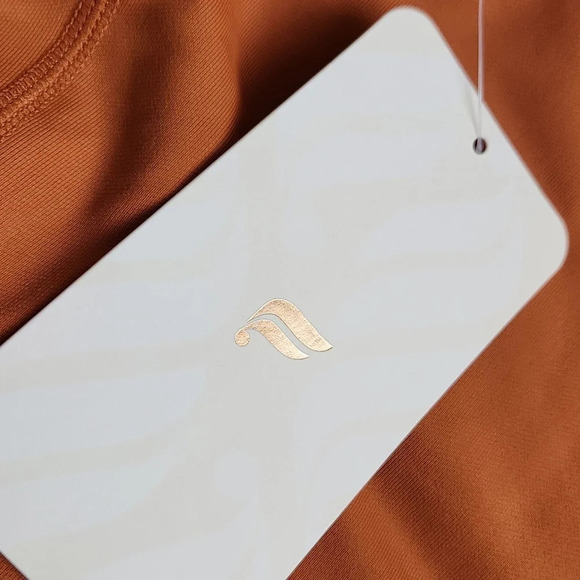 Fabletics-High-Waisted Cold Weather Pocket Jogger - Picture 6 of 7